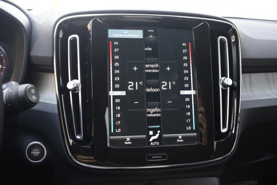 Volvo XC40 T3 163PK Inscription Automaat / Adaptive Cruise Control / Stuur- & Stoelverwarming / Elektrische achterklep / Achteruitrijcamera / Trekhaak elektrisch uitklapbaar / 19" velgen / Parkeersensoren V+A