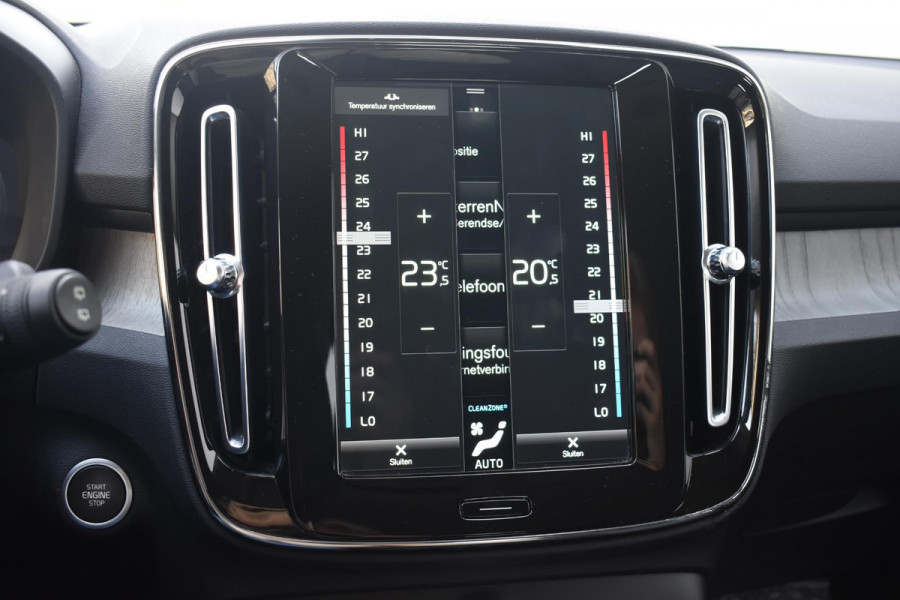 Volvo XC40 T3 163PK Inscription Automaat / Adaptive Cruise Control / Stuur- & Stoelverwarming / Elektrische achterklep / Achteruitrijcamera / Trekhaak elektrisch uitklapbaar / 19" velgen / Parkeersensoren V+A