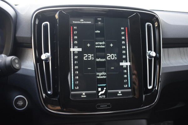 Volvo XC40 T3 163PK Inscription Automaat / Adaptive Cruise Control / Stuur- & Stoelverwarming / Elektrische achterklep / Achteruitrijcamera / Trekhaak elektrisch uitklapbaar / 19" velgen / Parkeersensoren V+A