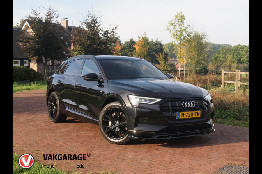 Audi e-tron 55 quattro Advanced edition Plus 95 kWh | SOH 93% | Black Optic Pakket | Maxton Spoiler | Camera | Sfeerverlichting | NL-Auto |