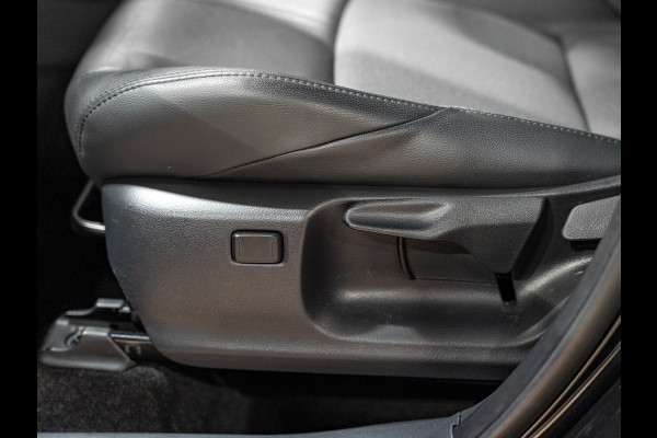 Toyota Corolla Cross Hybrid 200 Dynamic, Voll Led, Digi Dash, Adaptieve Cruise, Apple Carplay, Clima, PDC, Multistuur, Onderhoud