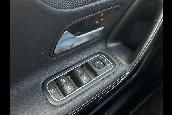 Mercedes-Benz A-Klasse 180 Business Solution Luxury panoramadak