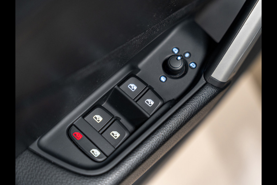 Audi Q2 35 TFSI 150PK S-Tronic Pro Line, Navi, Apple Carplay, Cruise, Clima, PDC, Multistuur, Voll Onderhoud