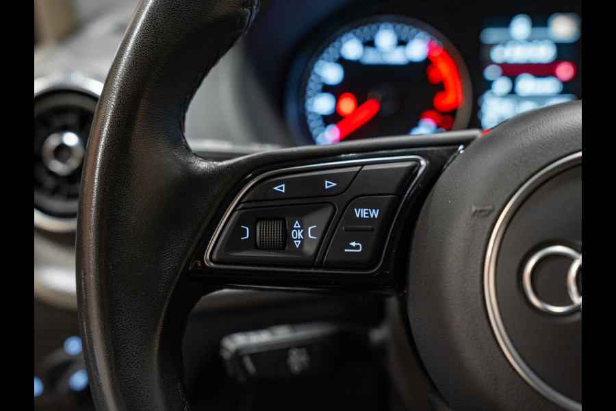 Audi Q2 35 TFSI 150PK S-Tronic Pro Line, Navi, Apple Carplay, Cruise, Clima, PDC, Multistuur, Voll Onderhoud