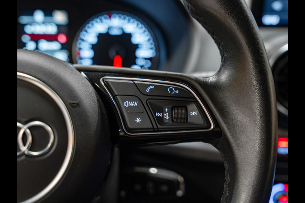 Audi Q2 35 TFSI 150PK S-Tronic Pro Line, Navi, Apple Carplay, Cruise, Clima, PDC, Multistuur, Voll Onderhoud