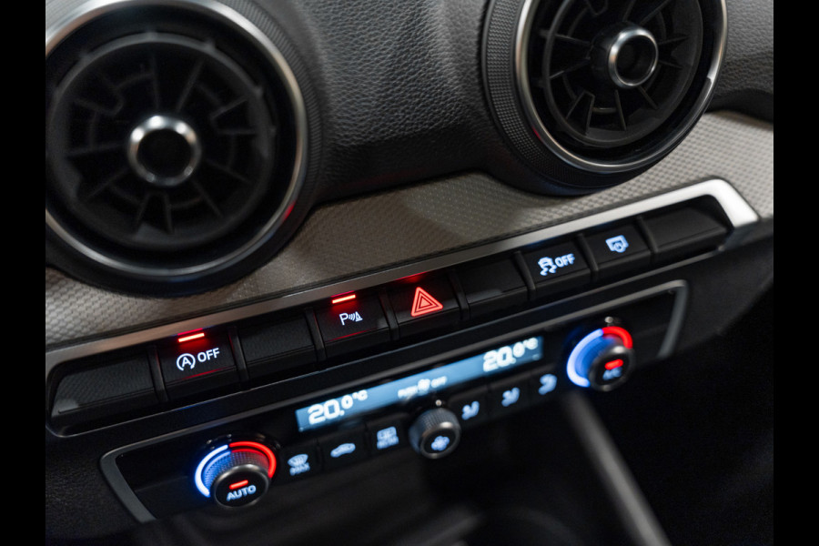 Audi Q2 35 TFSI 150PK S-Tronic Pro Line, Navi, Apple Carplay, Cruise, Clima, PDC, Multistuur, Voll Onderhoud