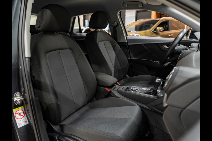 Audi Q2 35 TFSI 150PK S-Tronic Pro Line, Navi, Apple Carplay, Cruise, Clima, PDC, Multistuur, Voll Onderhoud
