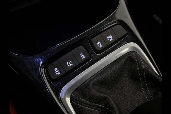 Opel Crossland X BWJ 2019 | 1.2T 111PK 120 Jaar Edition | CLIMA | NAVI | CRUISE | CARPLAY | PDC 2X | LICHTMETAAL | PRIVAY GLASS |