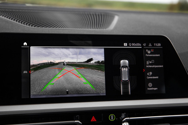 BMW 3 Serie Touring 320e LED / DEALER ONDERHOUDEN / CAMERA / CARPLAY / TREKHAAK