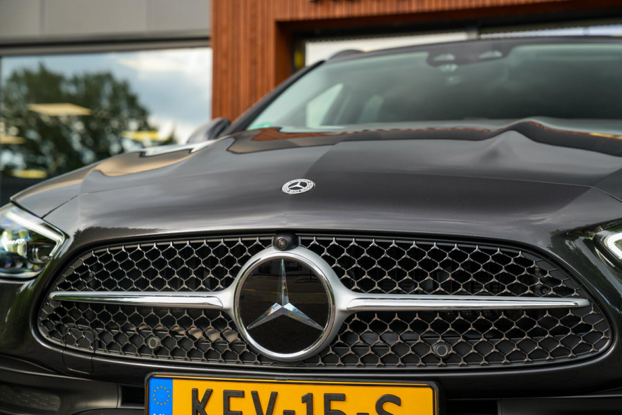 Mercedes-Benz C-Klasse 180 Business Solution AMG Adaptieve Cruise Ambient Stuurverw. 360 Camera 19''LM