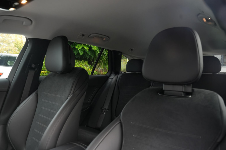 Mercedes-Benz C-Klasse 180 Business Solution AMG Adaptieve Cruise Ambient Stuurverw. 360 Camera 19''LM