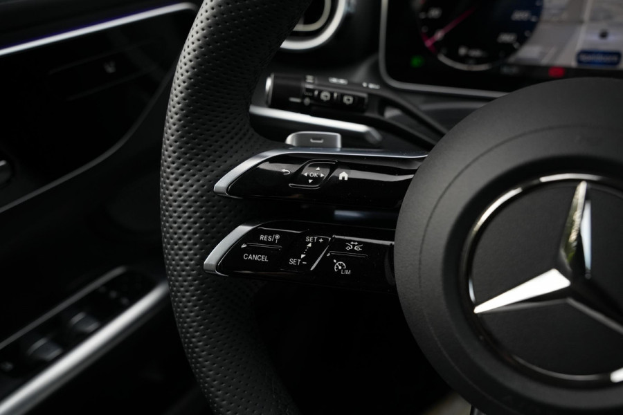 Mercedes-Benz C-Klasse 180 Business Solution AMG Adaptieve Cruise Ambient Stuurverw. 360 Camera 19''LM