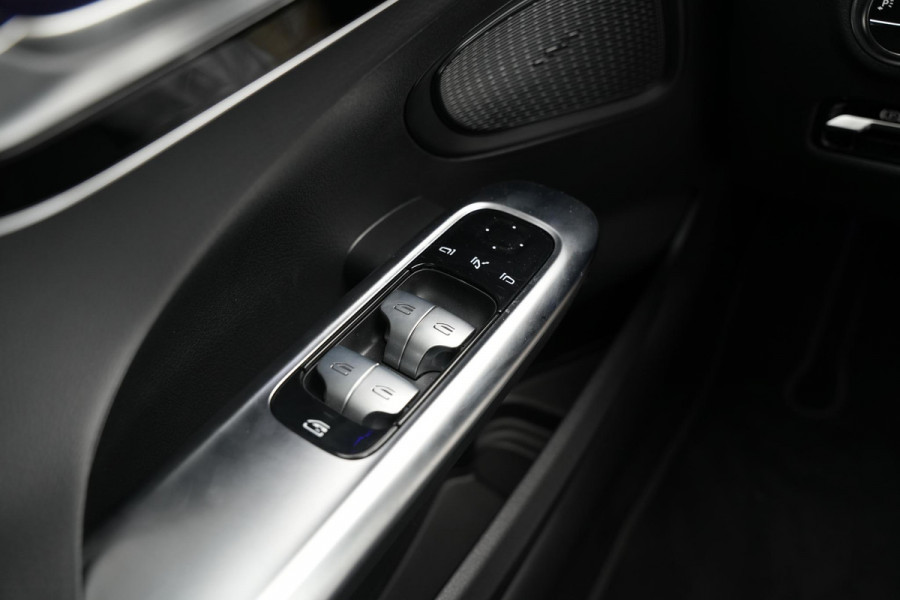 Mercedes-Benz C-Klasse 180 Business Solution AMG Adaptieve Cruise Ambient Stuurverw. 360 Camera 19''LM