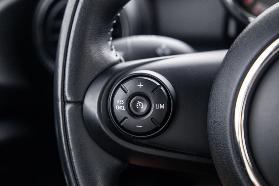 MINI 5-deurs 1.5 One Chili AIRCO / 5 DEURS / GREY / PERFECT ONDERHOUDEN / BENZINE