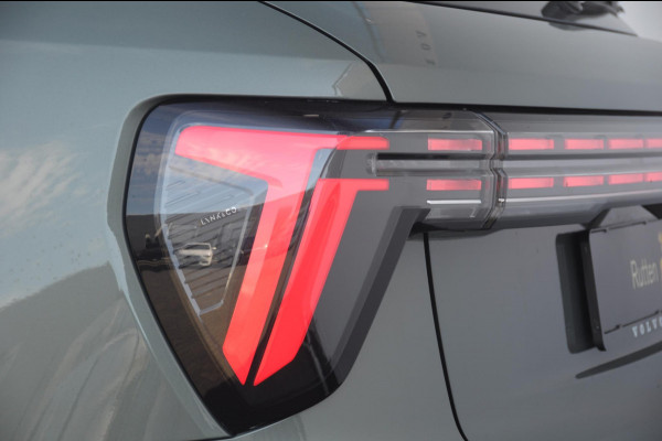 Lynk & Co 01 276PK Automaat More / Adaptive cruise control / Leren bekleding / Elektrisch verstelbare stoelen / Schuif- kanteldak / Stoel- en stuurverwarming / Parkeersensoren V+A / 360 Graden Camera / Elektrische achterklep / 20" lichtmetalen velgen