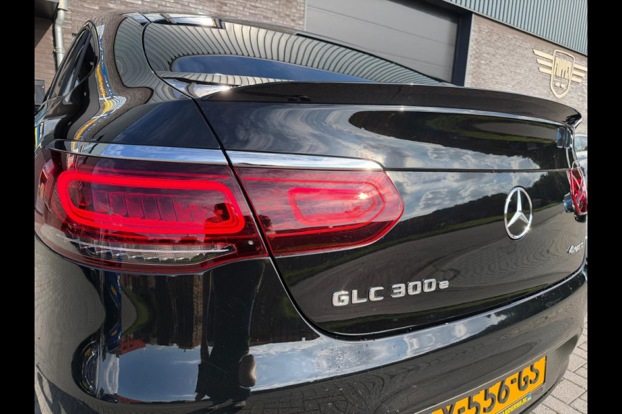 Mercedes-Benz GLC Coupé 300e 4MATIC Premium | 1E EIGENAAR | 3/6/12MND GARANTIE |  BTW | AUTOMAAT | CRUISE | DAB | LED | CAMERA | SFEERVERLICHTING | CARPLAY | NAVI |