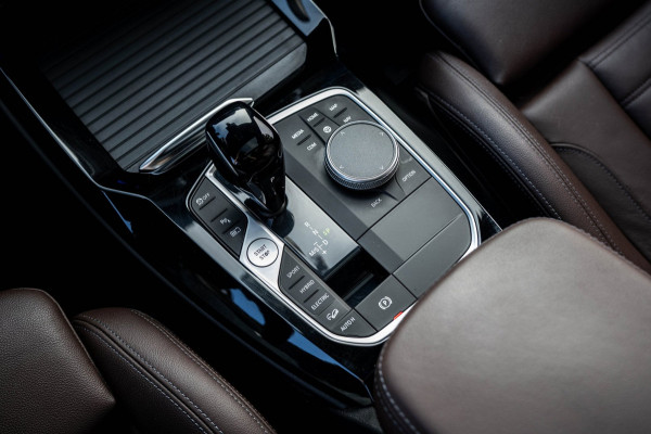 BMW X3 XDrive30e M-Sport Soh 92% I 20inch I Panoramadak I Laser Led I HiFi I NL Auto I NAP I CarPlay I Android
