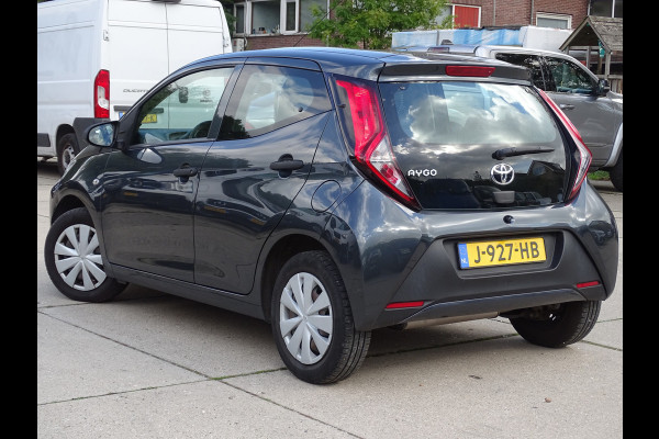 Toyota Aygo 1.0 VVT-i x-fun