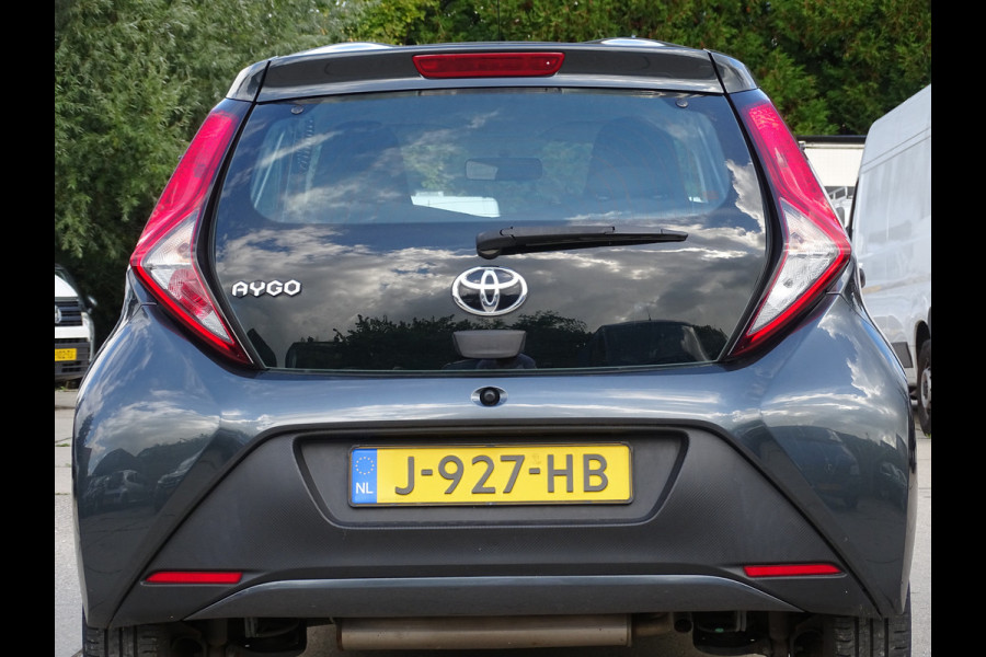 Toyota Aygo 1.0 VVT-i x-fun