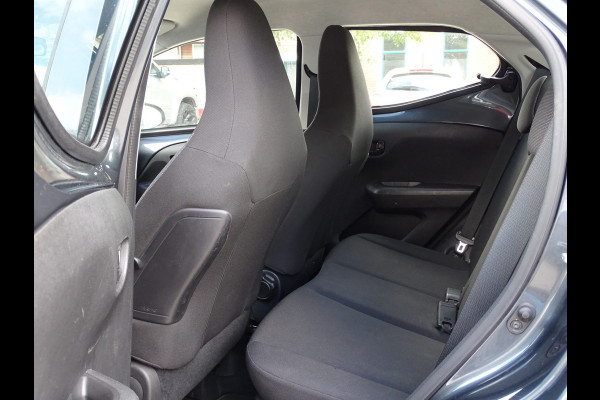 Toyota Aygo 1.0 VVT-i x-fun