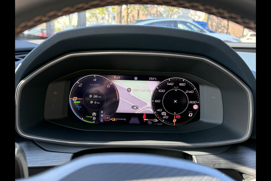 CUPRA Formentor 1.4 TSI e-Hybrid Essential VAN €30.900,- VOOR €28.877,- STOEL/STUUR VERWARMING | PANORAMA DAK | ELEKTRISCHE TREKHAAK | LEDEREN KUIPSTOELEN |