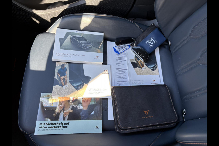 CUPRA Formentor 1.4 TSI e-Hybrid Essential VAN €30.900,- VOOR €28.877,- STOEL/STUUR VERWARMING | PANORAMA DAK | ELEKTRISCHE TREKHAAK | LEDEREN KUIPSTOELEN |