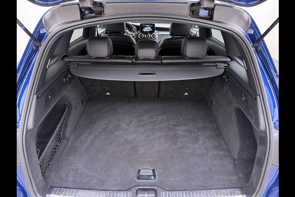 Mercedes-Benz GLC 220 d 4MATIC AMG line | Trekhaak Comand