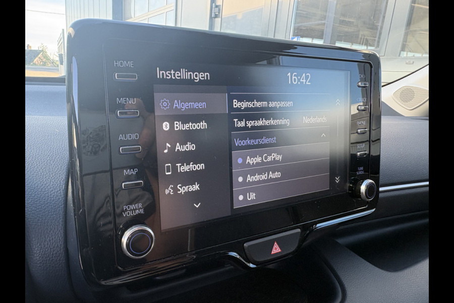 Toyota Yaris 1.5 VVT-i 125pk Business Plus LED/HUD/KEYLESS/CAMERA/WINTERPACK/ADAPT.CRUISE
