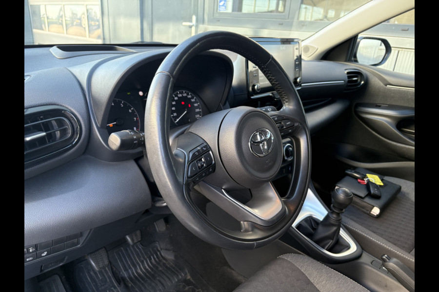 Toyota Yaris 1.5 VVT-i 125pk Business Plus LED/HUD/KEYLESS/CAMERA/WINTERPACK/ADAPT.CRUISE