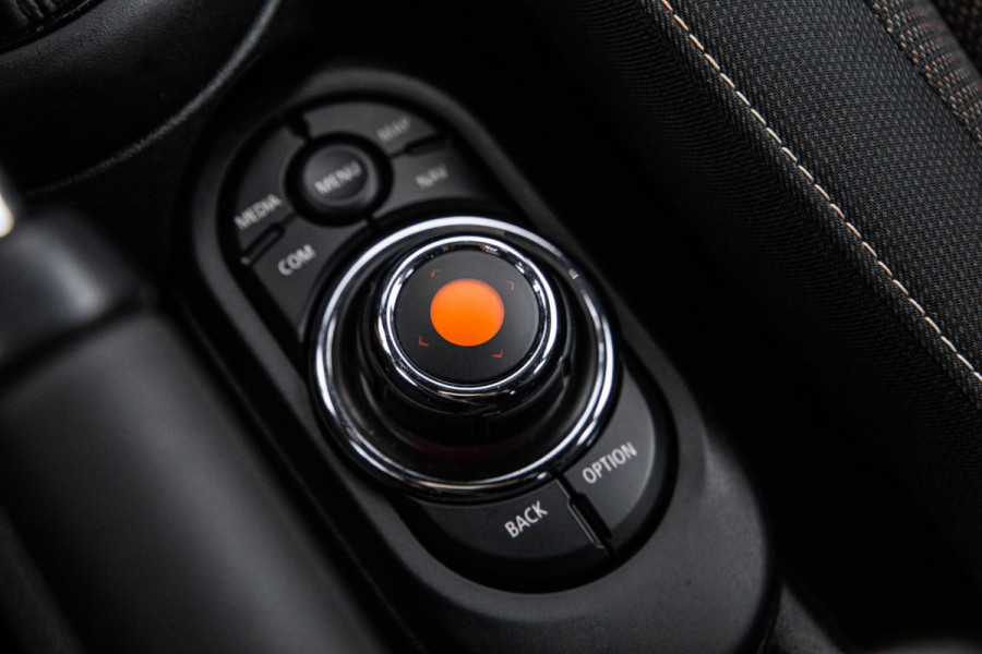 MINI 5-deurs 1.5 One Chili AIRCO / 5 DEURS / GREY / PERFECT ONDERHOUDEN / BENZINE
