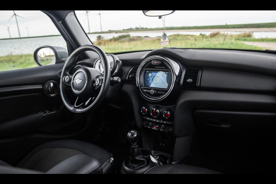 MINI 5-deurs 1.5 One Chili AIRCO / 5 DEURS / GREY / PERFECT ONDERHOUDEN / BENZINE