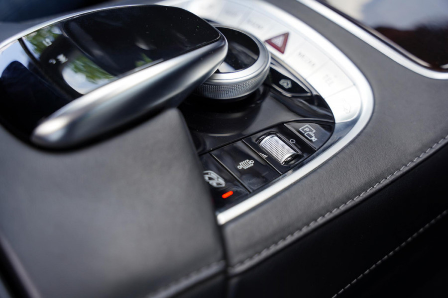 Mercedes-Benz S-Klasse 63 AMG Cabriolet 4-Matic / Nachtzicht / Burmester