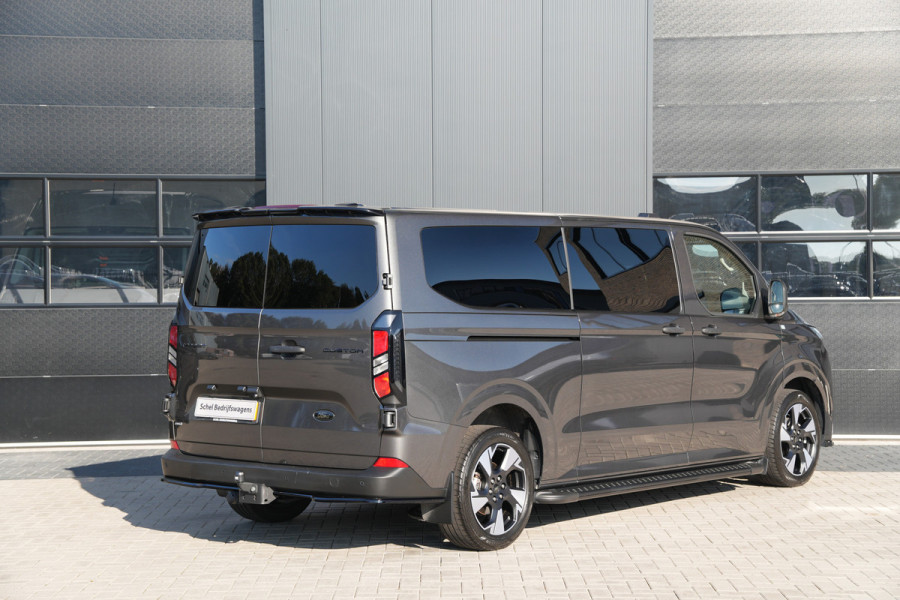 Ford Transit Custom 320 2.5 PHEV L2H1 Trend 232pk - 2x Schuif - Trekhaak - Blindspot - ACC - Stoel/Stuurverwarming - Sidesteps - Rijklaar