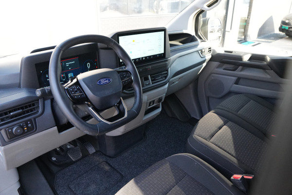 Ford Transit Custom 320 2.5 PHEV L2H1 Trend 232pk - 2x Schuif - Trekhaak - Blindspot - ACC - Stoel/Stuurverwarming - Sidesteps - Rijklaar