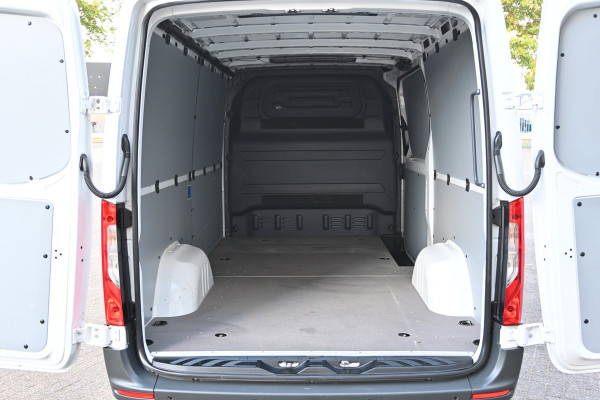 Mercedes-Benz Sprinter 315 CDI L2H1 RWD Geveerde stoel, Standkachel, Trekhaak