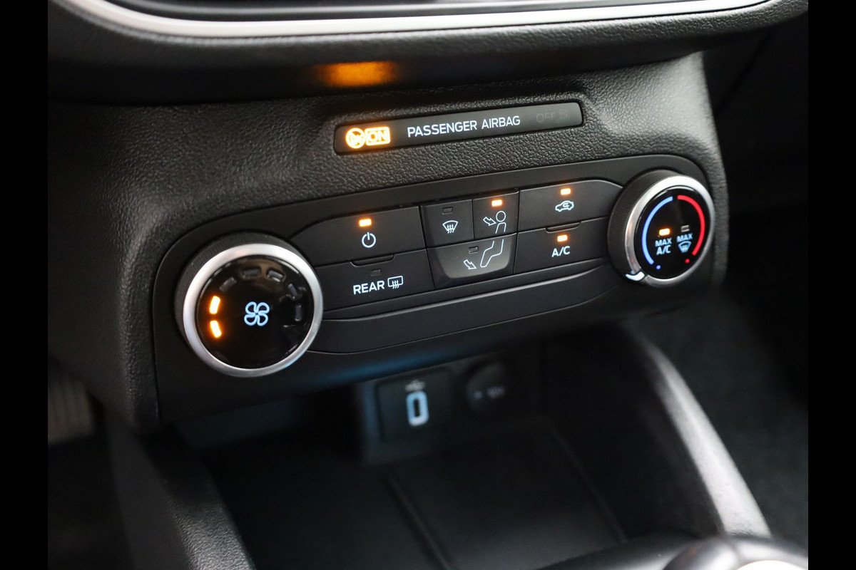 Ford FOCUS Wagon 1.0 EcoBoost Trend Edition Business | Trekhaak wegkl. | Apple Carplay | Navi | Parkeersensoren V&A | Prijs Rijklaar!!