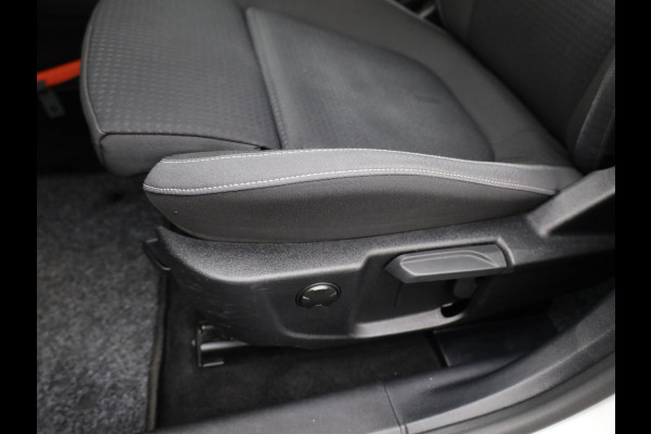 Ford FOCUS Wagon 1.0 EcoBoost Trend Edition Business | Trekhaak wegkl. | Apple Carplay | Navi | Parkeersensoren V&A | Prijs Rijklaar!!