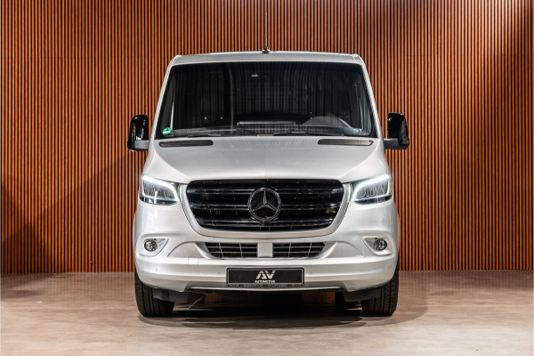 Mercedes-Benz Sprinter 317 170 PK | ACC | LED Koplampen | Camera | Blind Spot | Sortimo inrichting | Navigatie | CarPlay | Stoelverwarming | MBUX | Climate control | DAB | Dealer onderhouden | Nieuwe APK