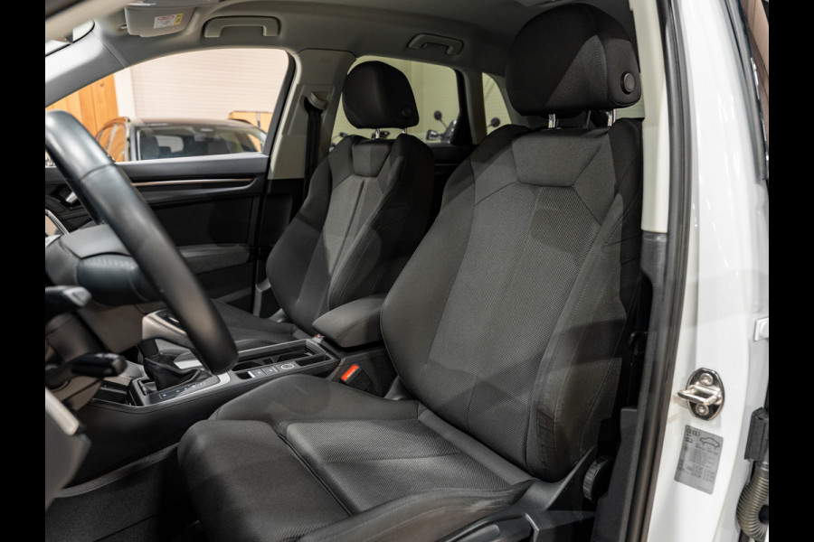 Audi Q3 45 TFSI e edition, Matrix LED, Virtual Cockpit, Apple Carplay, ACC, Clima, PDC, Android Auto, Volledig Onderhoud