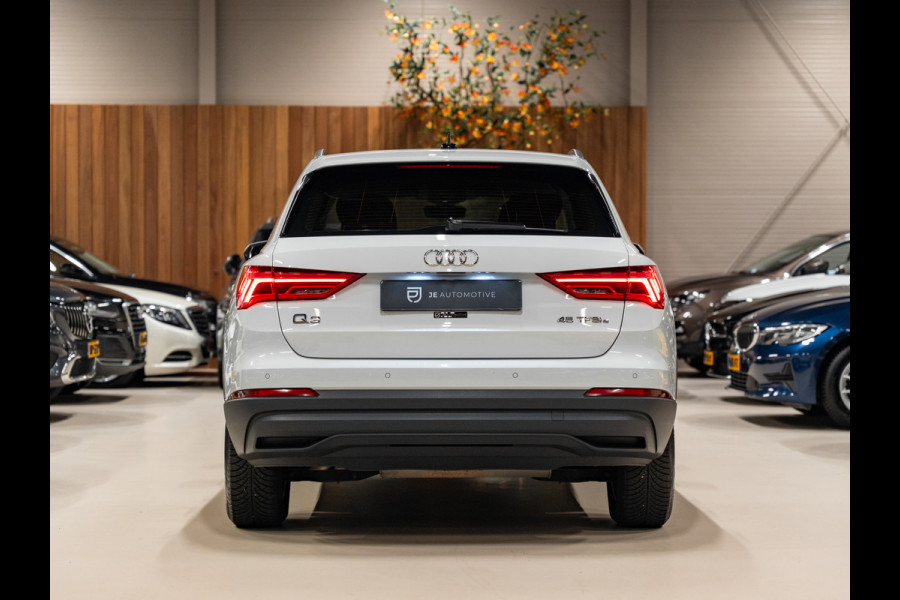 Audi Q3 45 TFSI e edition, Matrix LED, Virtual Cockpit, Apple Carplay, ACC, Clima, PDC, Android Auto, Volledig Onderhoud