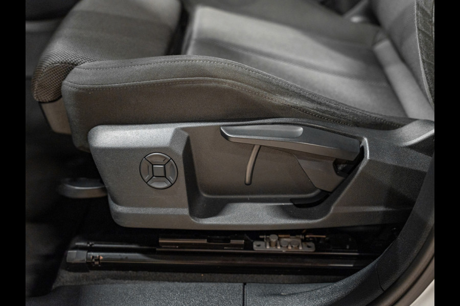 Audi Q3 45 TFSI e edition, Matrix LED, Virtual Cockpit, Apple Carplay, ACC, Clima, PDC, Android Auto, Volledig Onderhoud