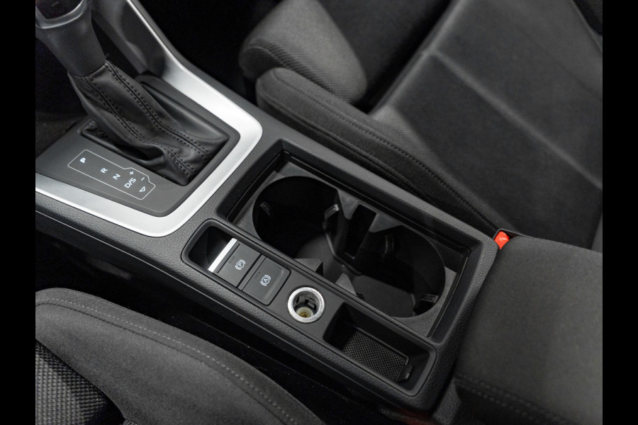 Audi Q3 45 TFSI e edition, Matrix LED, Virtual Cockpit, Apple Carplay, ACC, Clima, PDC, Android Auto, Volledig Onderhoud