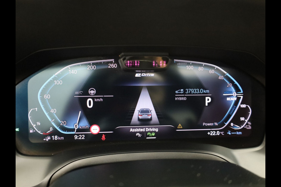 BMW 3-serie 330e High Executive | Schuif/Kanteldak | Head up | Laser Led | Memory | Harman Kardon | Trekhaak | Prijs Rijklaar!!