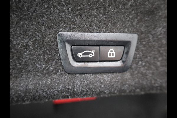 BMW 3-serie 330e High Executive | Schuif/Kanteldak | Head up | Laser Led | Memory | Harman Kardon | Trekhaak | Prijs Rijklaar!!