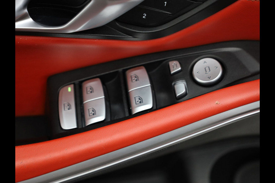 BMW 3-serie 330e High Executive | Schuif/Kanteldak | Head up | Laser Led | Memory | Harman Kardon | Trekhaak | Prijs Rijklaar!!