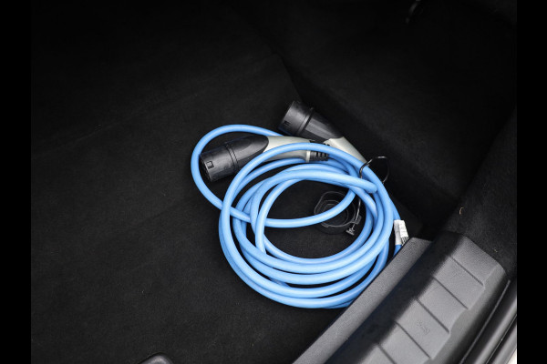 BMW 3-serie 330e High Executive | Schuif/Kanteldak | Head up | Laser Led | Memory | Harman Kardon | Trekhaak | Prijs Rijklaar!!
