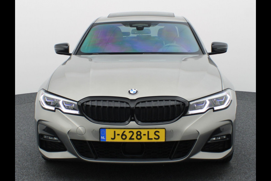 BMW 3-serie 330e High Executive | Schuif/Kanteldak | Head up | Laser Led | Memory | Harman Kardon | Trekhaak | Prijs Rijklaar!!