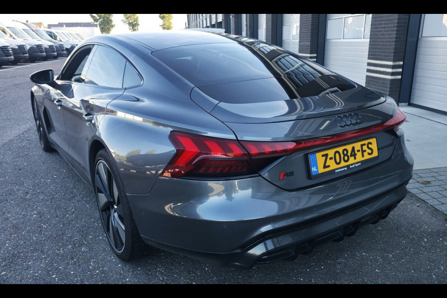 Audi e-tron GT RS 93 kWh | Carbon | B&O 3D | Massage | SOH 91% | HUD | BTW | ACC | 360cam | Stoelkoeling | DriveSelect | Sunroof |