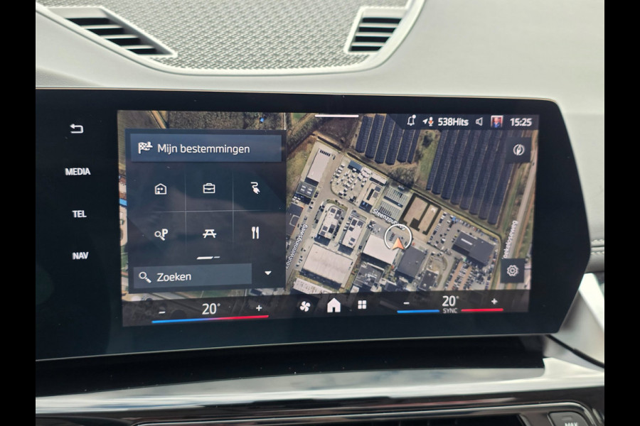 BMW iX1 EDrive20 67 kWh | NAP | 100% SOH | PANO | LEDER | TREKHAAK