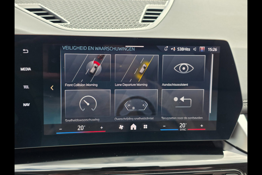 BMW iX1 EDrive20 67 kWh | NAP | 100% SOH | PANO | LEDER | TREKHAAK